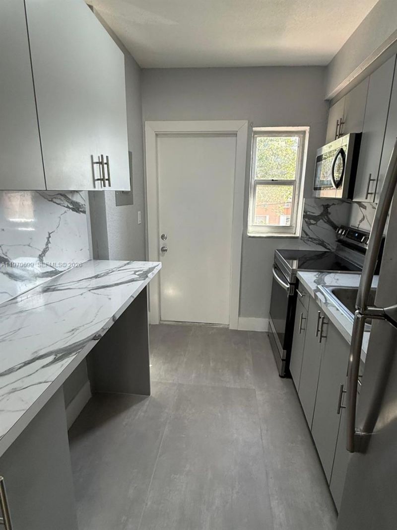 Please Call For Address, Unit 8B, Miami, FL 33135 Photo