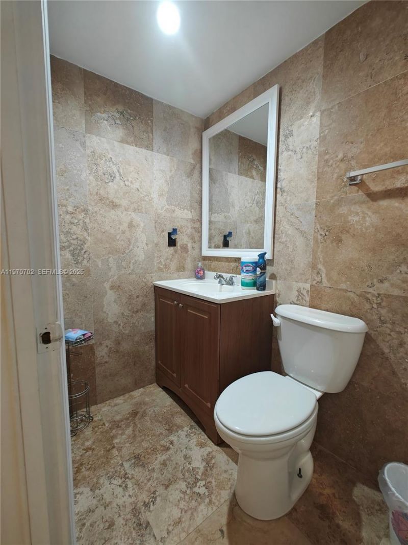 999 Brickell Bay Dr , Unit 303, Miami, FL 33131 Photo