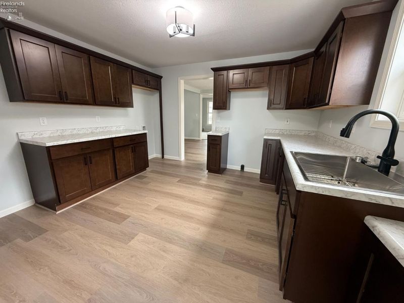 33 E League Street, Norwalk, OH 44857 Photo 2