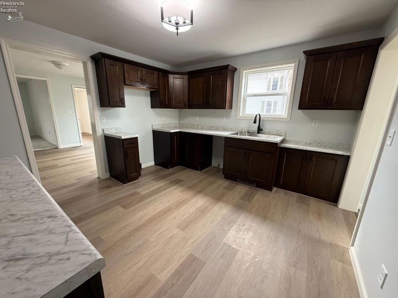 33 E League Street, Norwalk, OH 44857 Photo 3