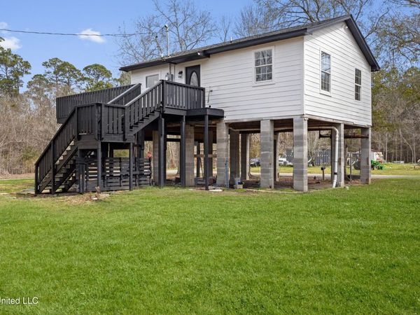 4011 Indian Street, Bay Saint Louis, MS 39520