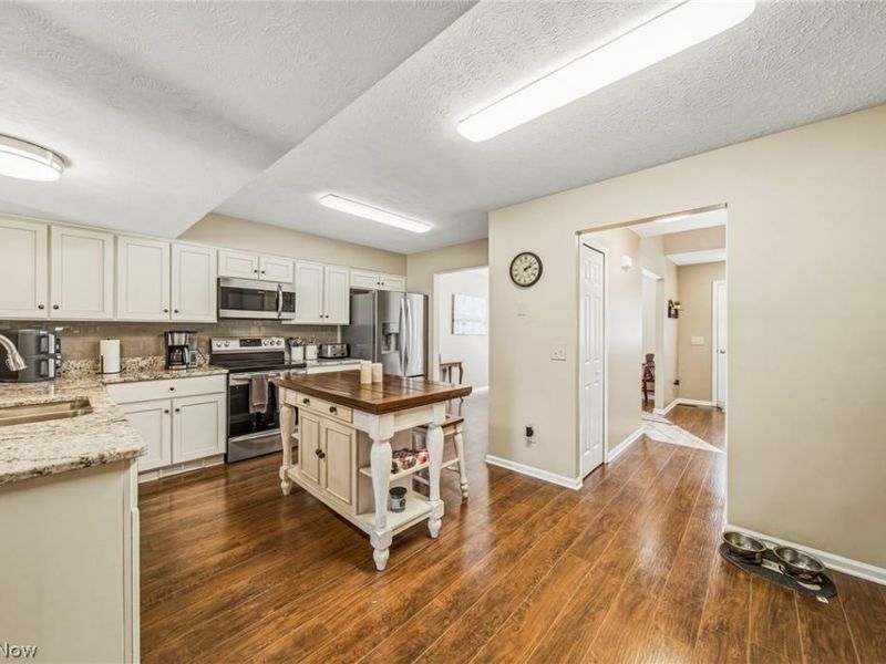 5556 Saint Thomas Lane, Madison, OH 44057 Photo 10