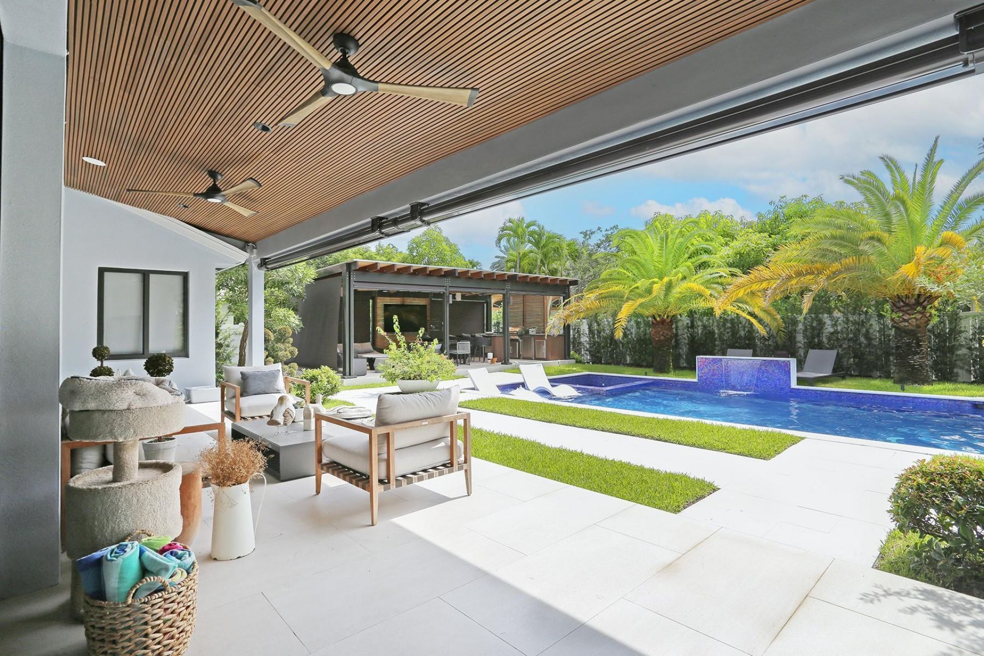 1828 NW 140th Ter, Pembroke Pines, FL 33028 Photo