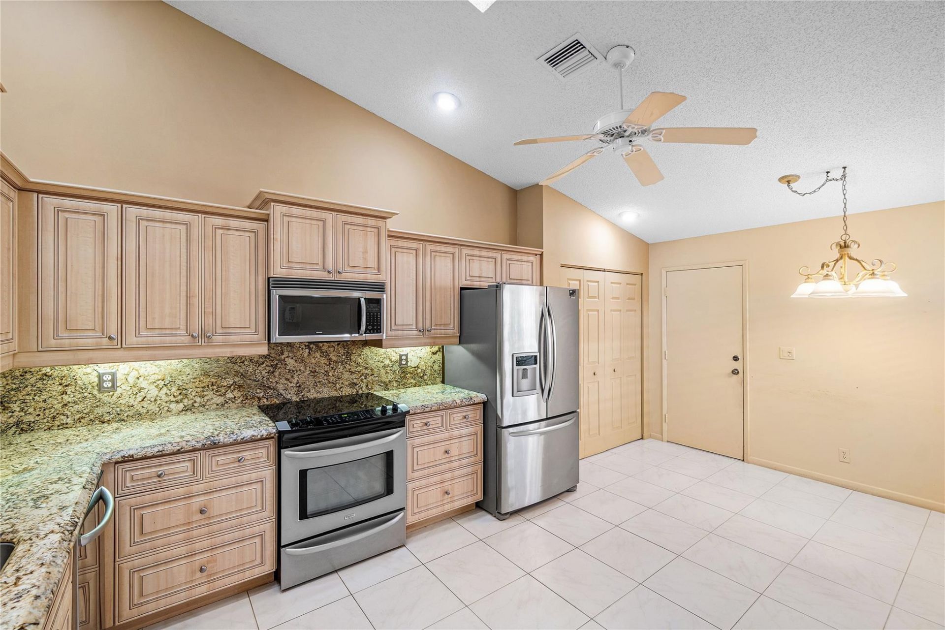 8151 Springlake Drive, Boca Raton, FL 33496 Photo