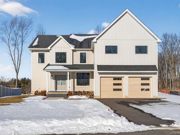 47 Wildwood Drive, Rock Tavern, NY 12575