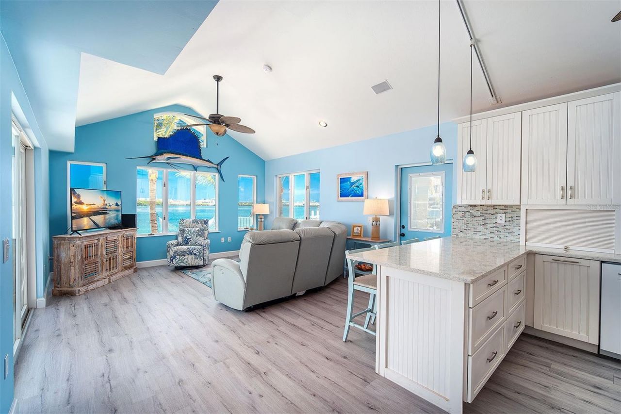 770 9th Street, Key Colony Beach, FL 33051 Photo