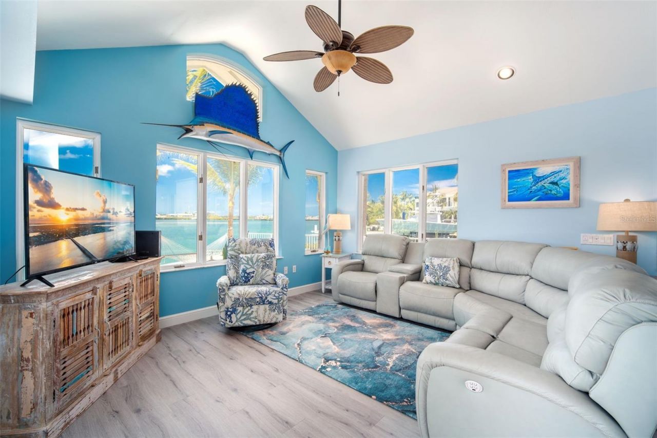 770 9th Street, Key Colony Beach, FL 33051 Photo