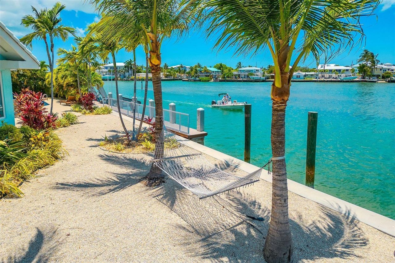 770 9th Street, Key Colony Beach, FL 33051 Photo