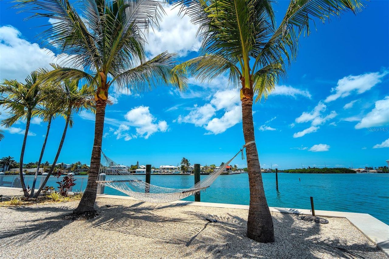 770 9th Street, Key Colony Beach, FL 33051 Photo