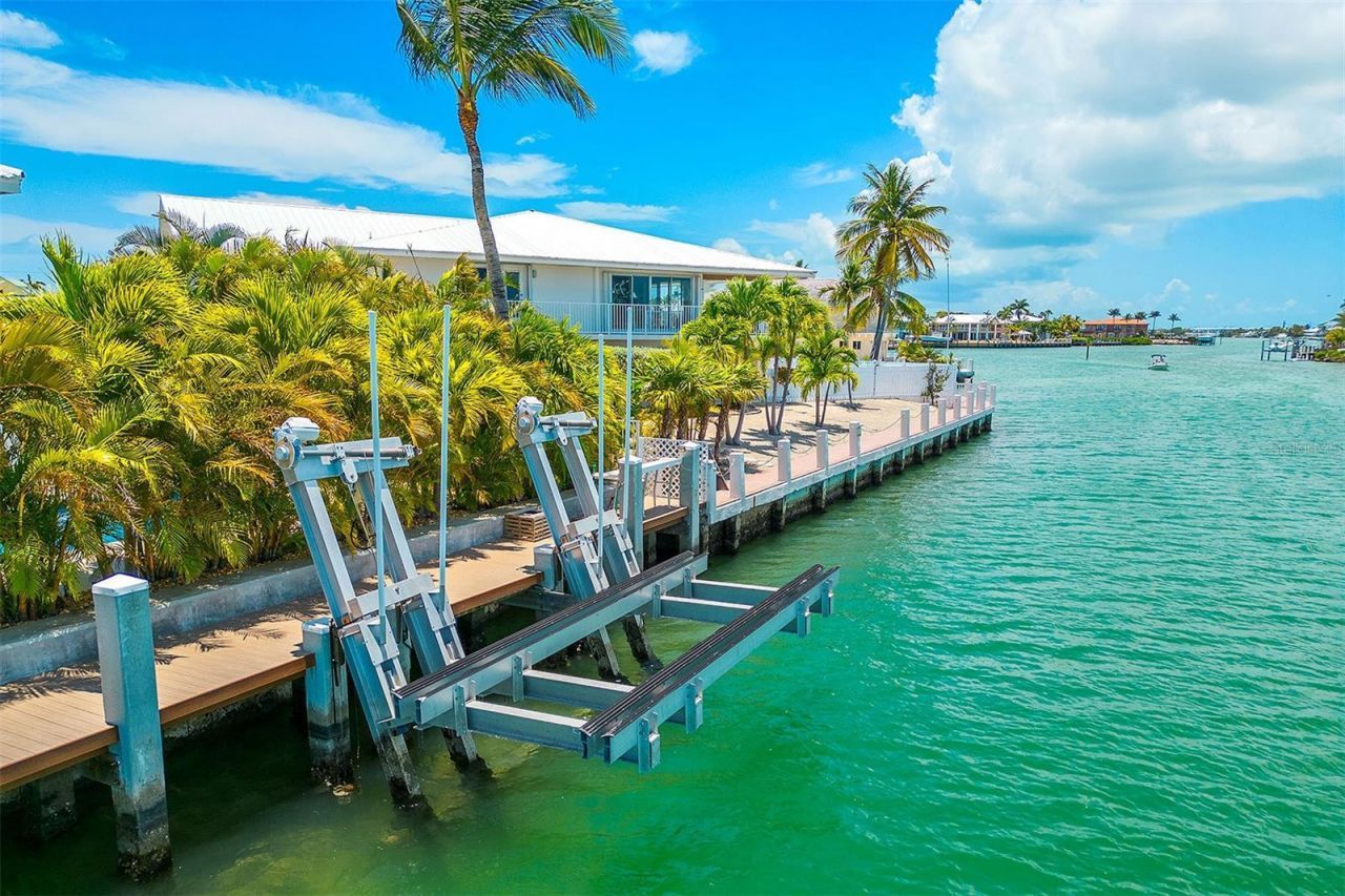 770 9th Street, Key Colony Beach, FL 33051 Photo