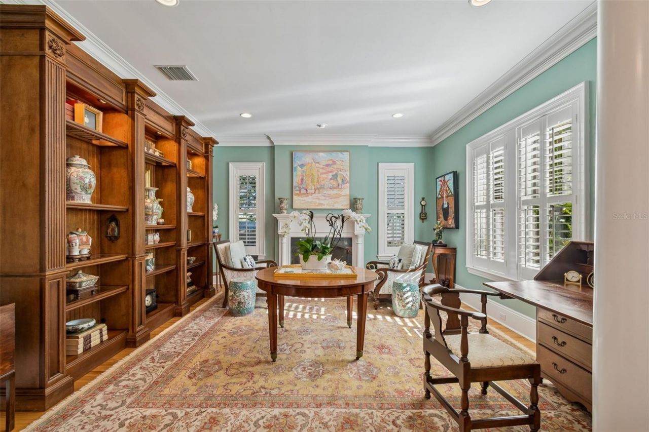 4909 W Spring Lake Drive, Tampa, FL 33629 Photo