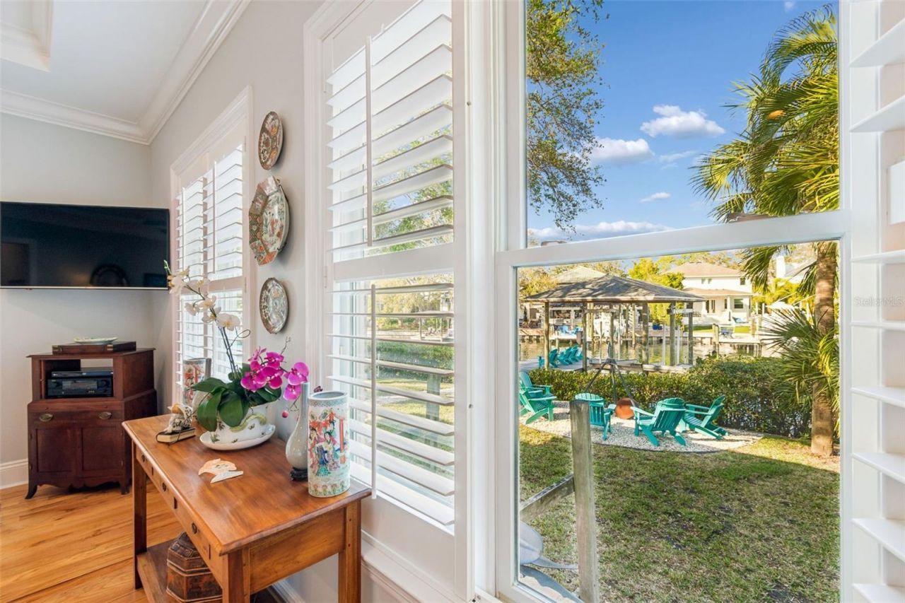 4909 W Spring Lake Drive, Tampa, FL 33629 Photo