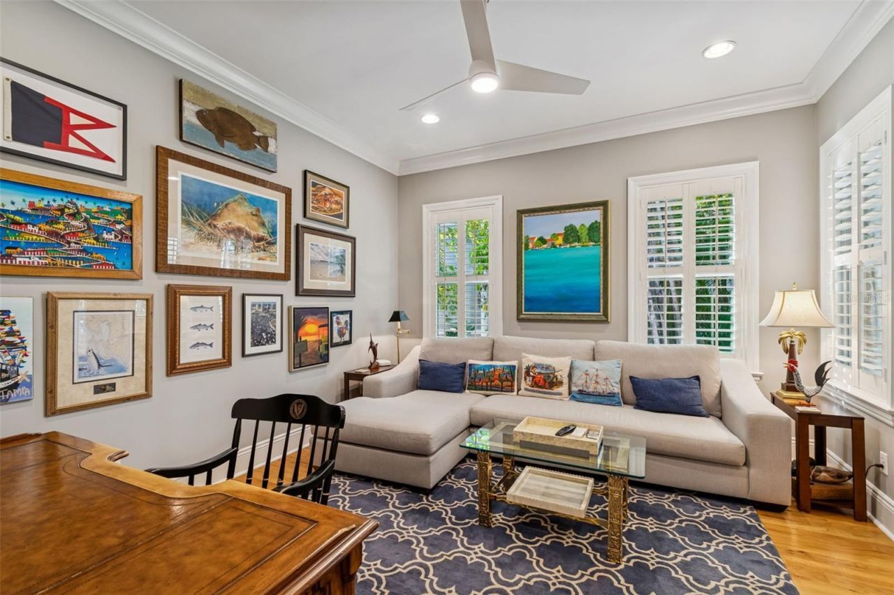 4909 W Spring Lake Drive, Tampa, FL 33629 Photo