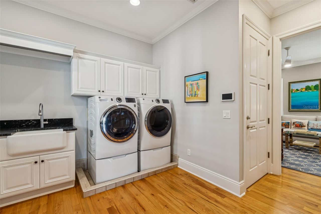 4909 W Spring Lake Drive, Tampa, FL 33629 Photo