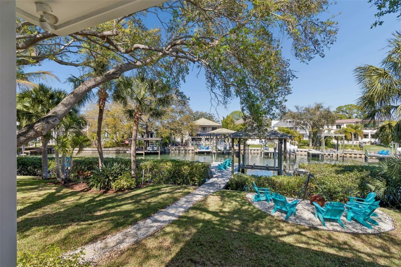 4909 W Spring Lake Drive, Tampa, FL 33629 Photo