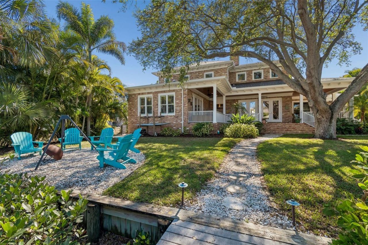 4909 W Spring Lake Drive, Tampa, FL 33629 Photo