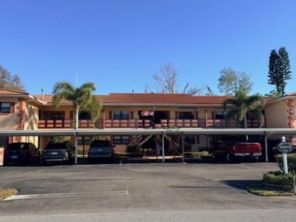 8140 TERRACE GARDEN DRIVE N, Unit 204, ST PETERSBURG, FL 33709