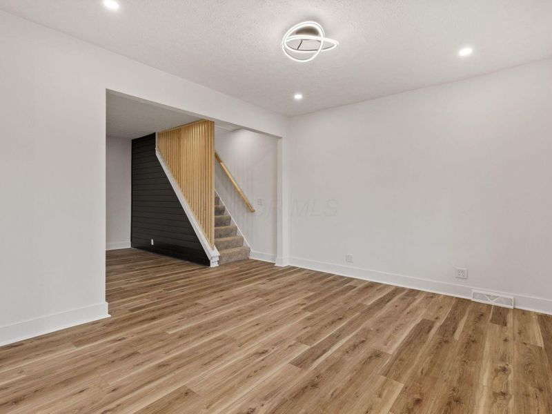 550 Stewart Avenue, Columbus, OH 43206 Photo 6