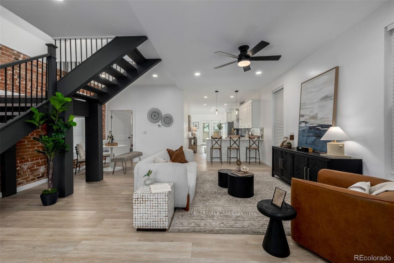 555 S Logan Street, Denver, CO 80209 Main Photo