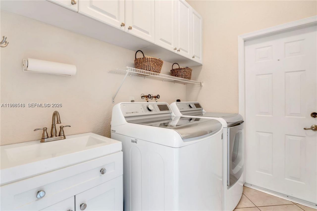 800 Lavender Cir , Weston, FL 33327 Photo