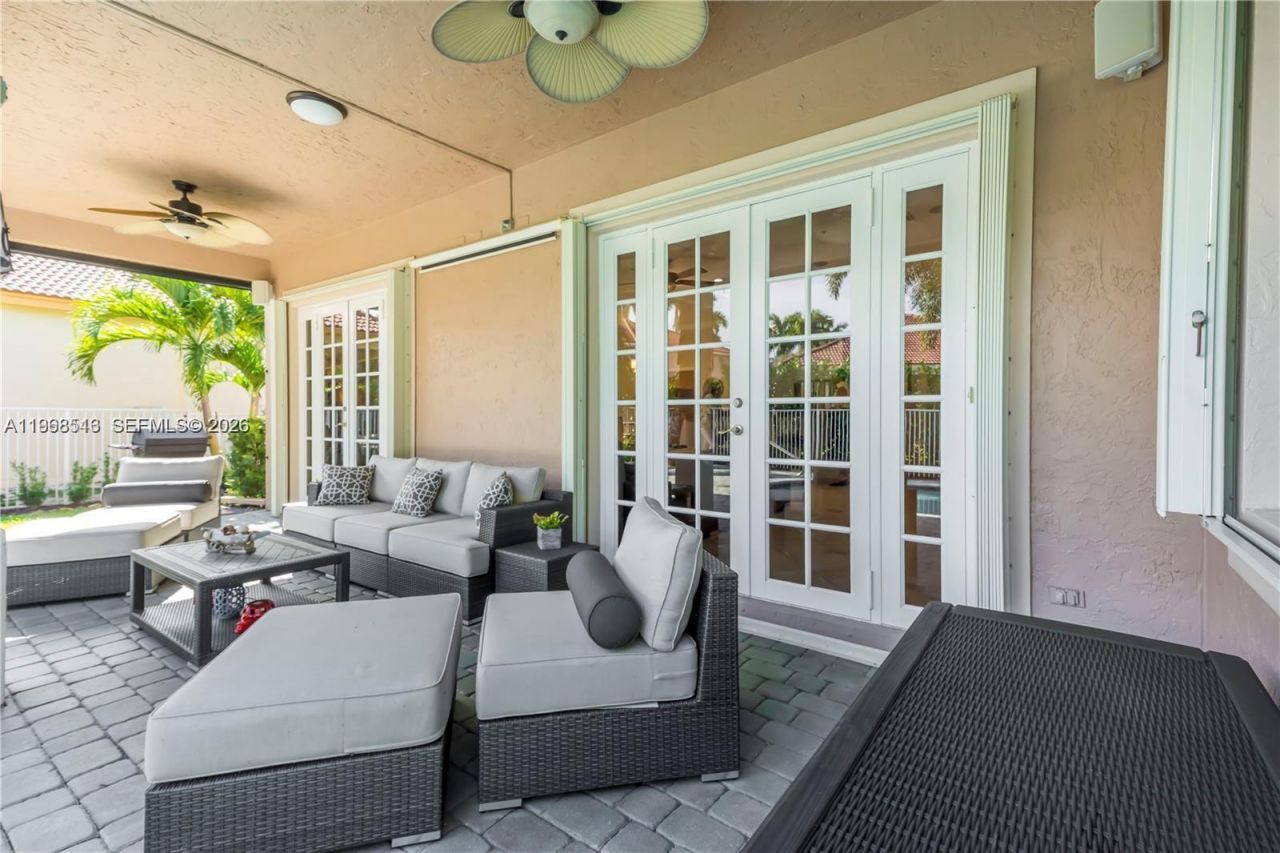 800 Lavender Cir , Weston, FL 33327 Photo