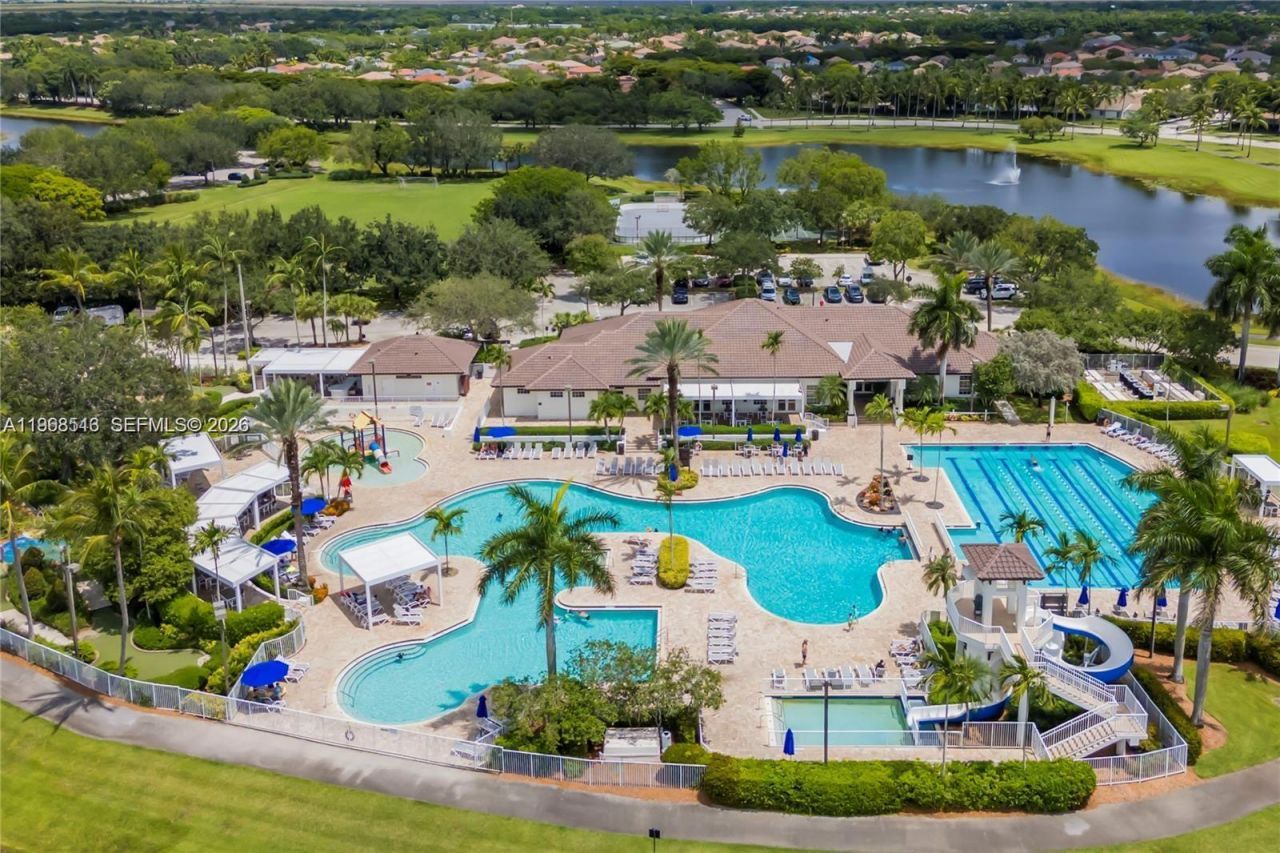 800 Lavender Cir , Weston, FL 33327 Photo