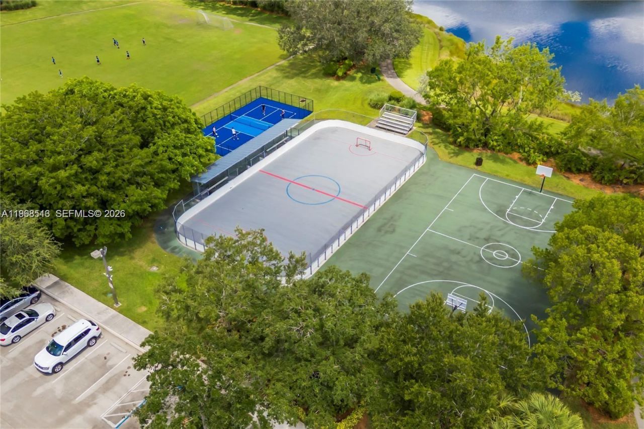 800 Lavender Cir , Weston, FL 33327 Photo