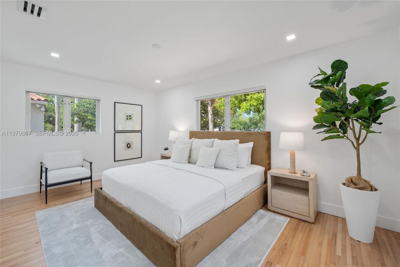 5211 Granada Blvd , Coral Gables, FL 33146 Photo