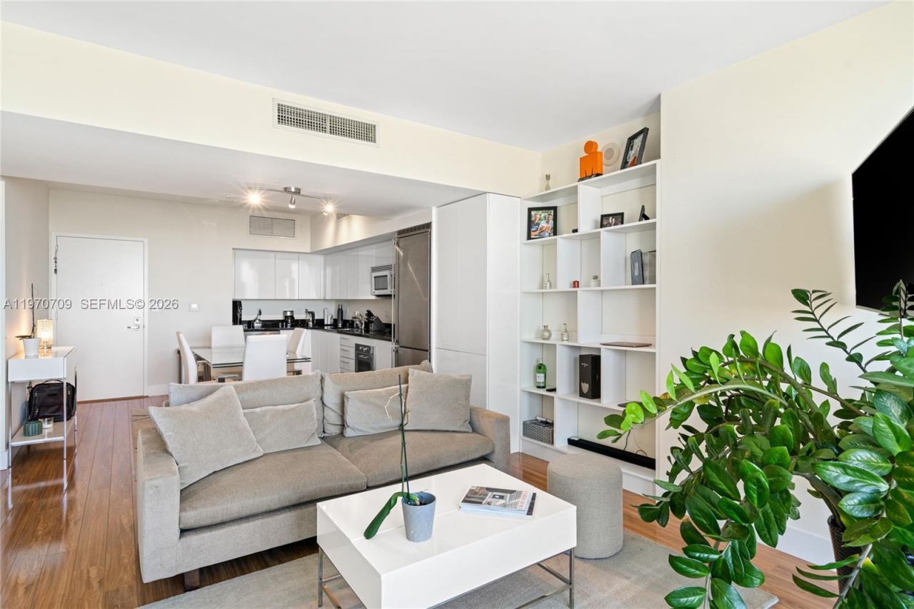 92 SW 3rd St , Unit 3409, Miami, FL 33130 Photo