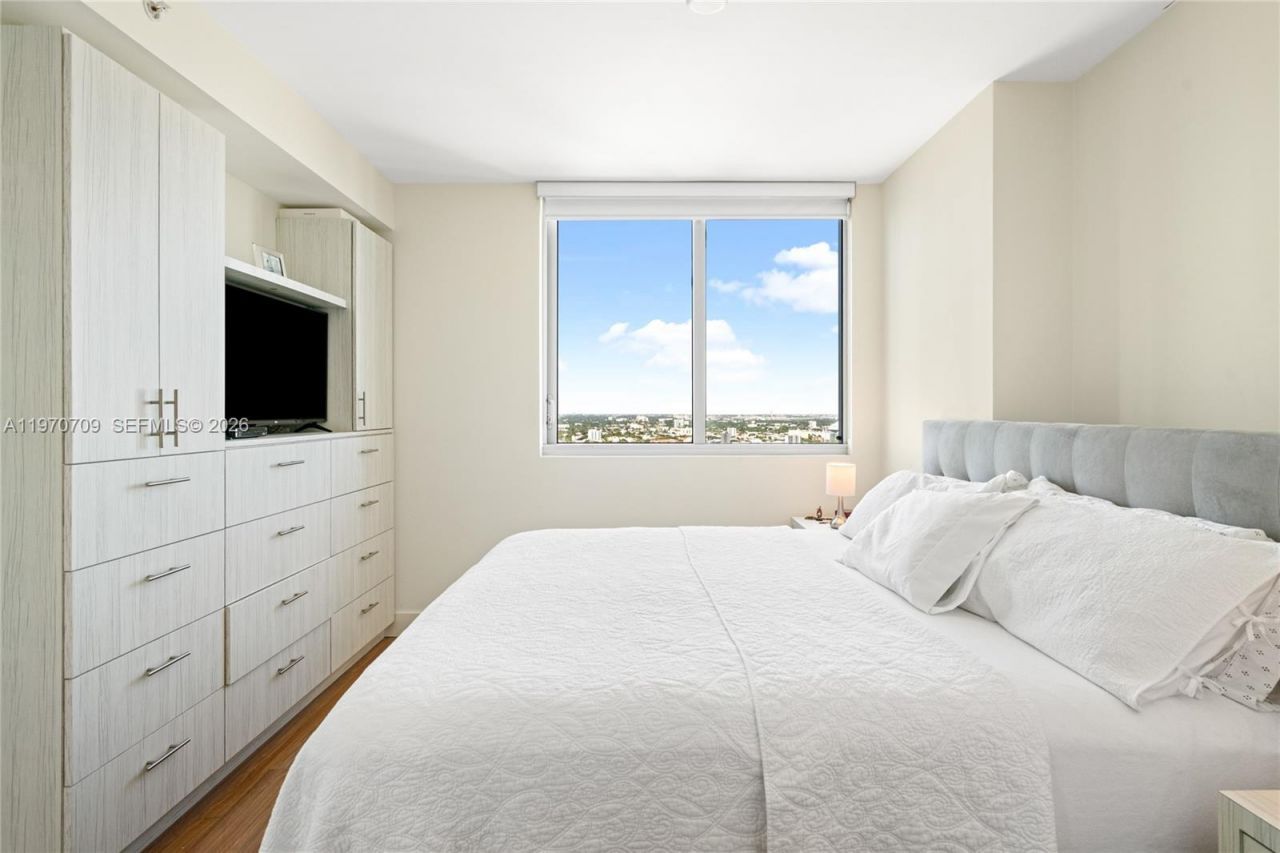 92 SW 3rd St , Unit 3409, Miami, FL 33130 Photo