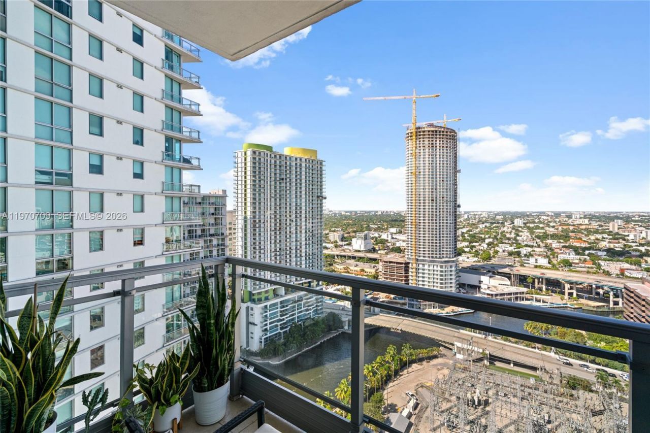 92 SW 3rd St , Unit 3409, Miami, FL 33130 Photo