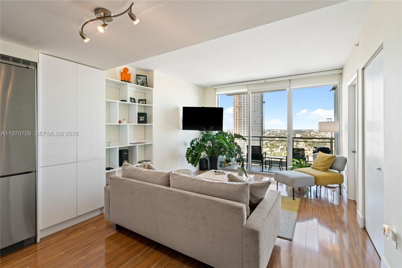 92 SW 3rd St , Unit 3409, Miami, FL 33130 Photo