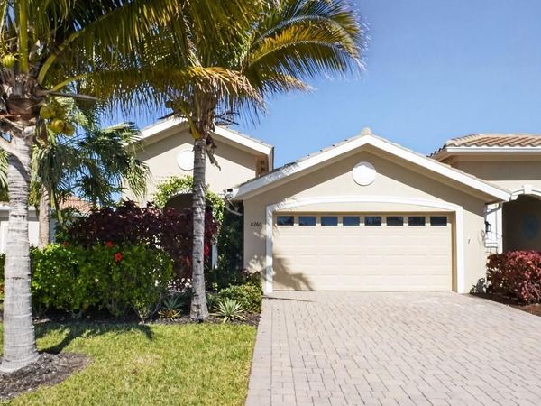 8260 Venetian Pointe DR, FORT MYERS, FL 33908
