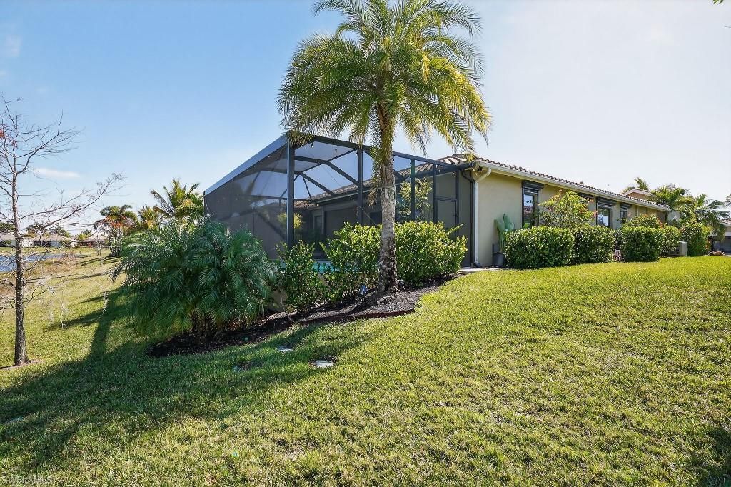 8260 Venetian Pointe Dr, Fort Myers, FL 33908 Photo
