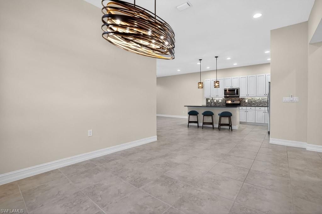 8260 Venetian Pointe Dr, Fort Myers, FL 33908 Photo