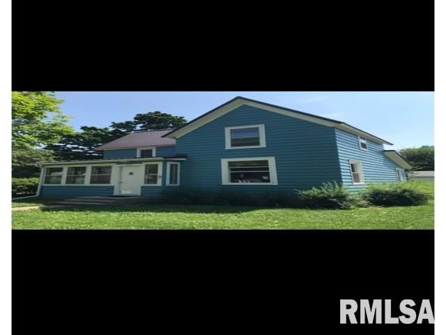 211 S High Street, Sibley, IL 61773 Main Photo