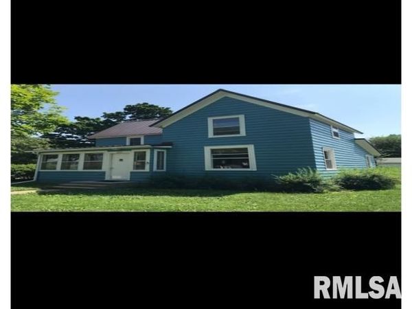 211 S HIGH Street, Sibley, IL 61773