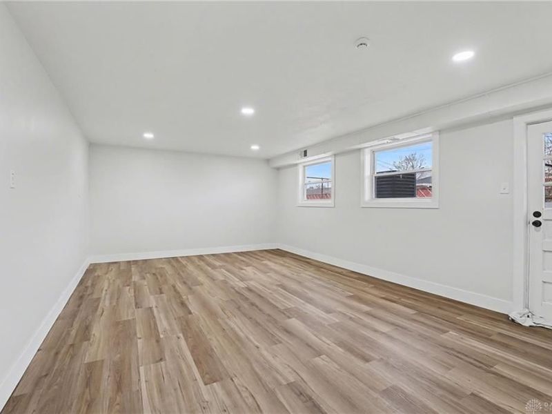 419 Falcon Drive, New Carlisle, OH 45344 Photo 31