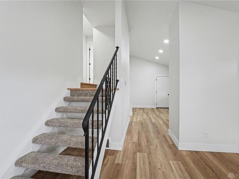 419 Falcon Drive, New Carlisle, OH 45344 Photo 8