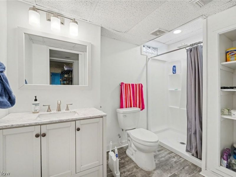 1215 Pleasant Valley Drive NE, Warren, OH 44483 Photo 13