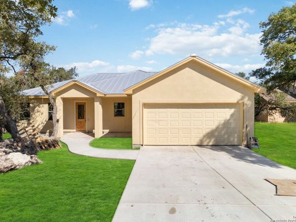 571 Deep Water, Spring Branch, TX 78070