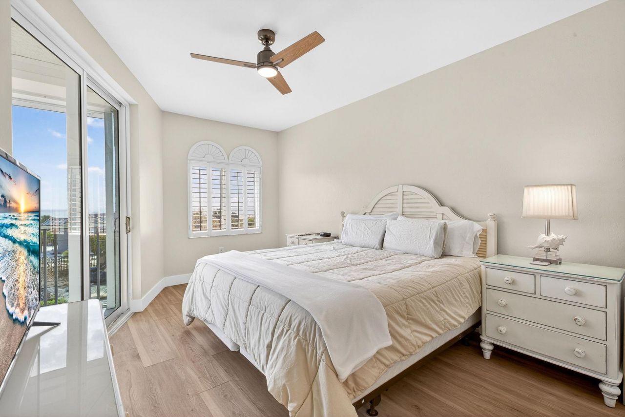 255 Periwinkle Way, Unit 7-A, Sanibel, FL 33957 Photo