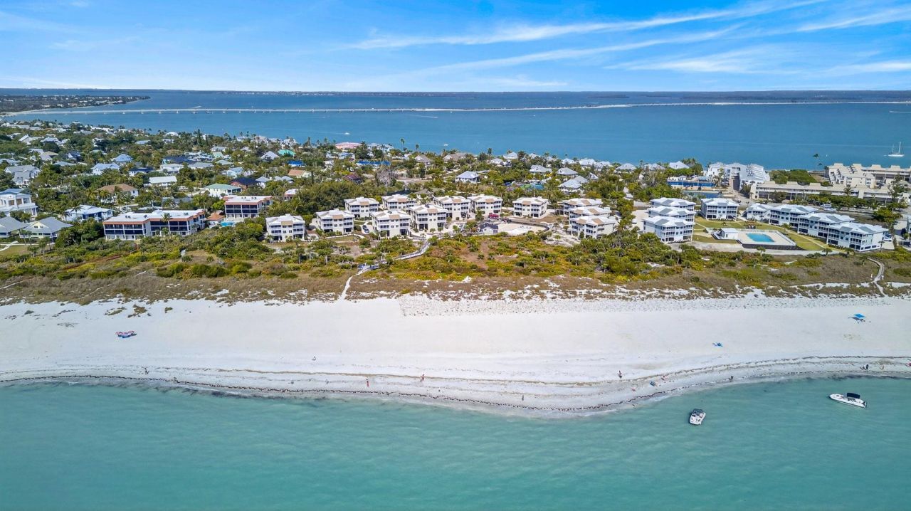 255 Periwinkle Way, Unit 7-A, Sanibel, FL 33957 Photo