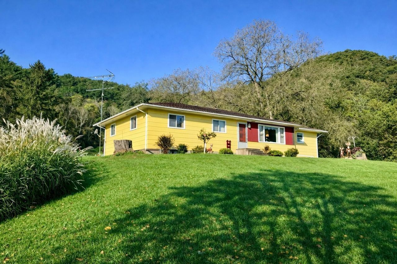 16191 County Road 25, Rollingstone, MN 55969 Main Photo