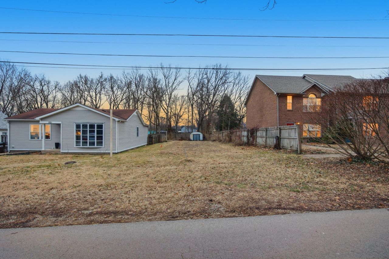 217 E Higgins Street, Midway, KY 40347 Main Photo