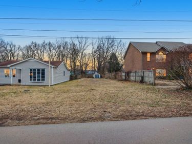 217 E Higgins Street, Midway, KY 40347
