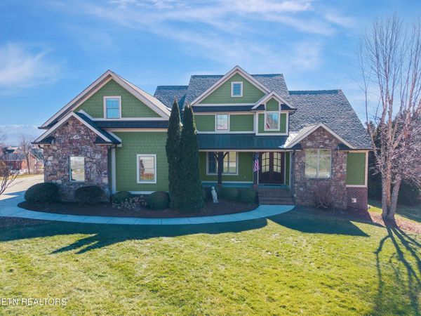 306 E Hawthorne Court, Greeneville, TN 37745