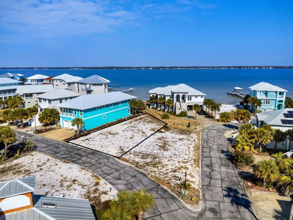 Lot 5 Bermuda Drive, Navarre, FL 32566