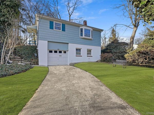 32 Sherwood Drive, Larchmont, NY 10538