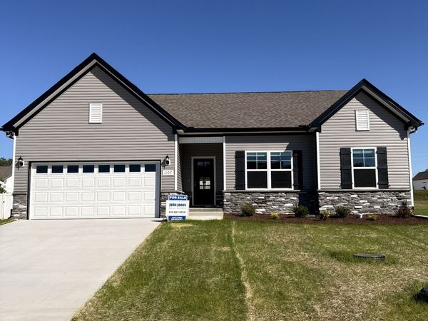 1107 Bluecreek Cir, Murfreesboro, TN 37129
